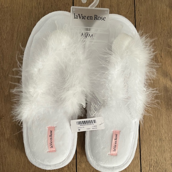 La Vie En Rose Faux Fur Slide Slippers - Picture 2 of 2